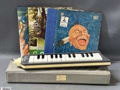 Notre Dame, Milwaukee Braves Magazines, Horner Melodica Piano 26