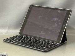 2 iPads Untested