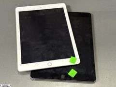 2 iPads Untested