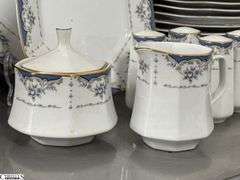 Seizan "Mood Indigo" Floral Motif China - Approx 40 pcs - 11.5" of largest piece