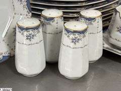 Seizan "Mood Indigo" Floral Motif China - Approx 40 pcs - 11.5" of largest piece