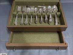 1847 Rogers Bros "Reflection" Silverplate Flatware Set