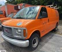2001  GMC  Savana • Towed • Will Jump Start
