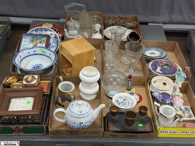 Skid of Plates, Vases, Figurines, Frames, Tiles - May Have Damage Throughout - SKID NOT INCLUDED image