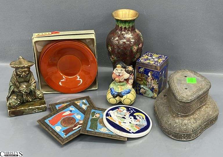 Asian Influence Vase, Tea Saucers, Figurines, Display Base, Misc - 6" of vase image