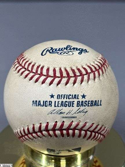 Eric Davis Autographed Baseball image