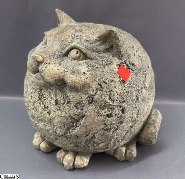 Composite Garden Fat Cat 9.5" image