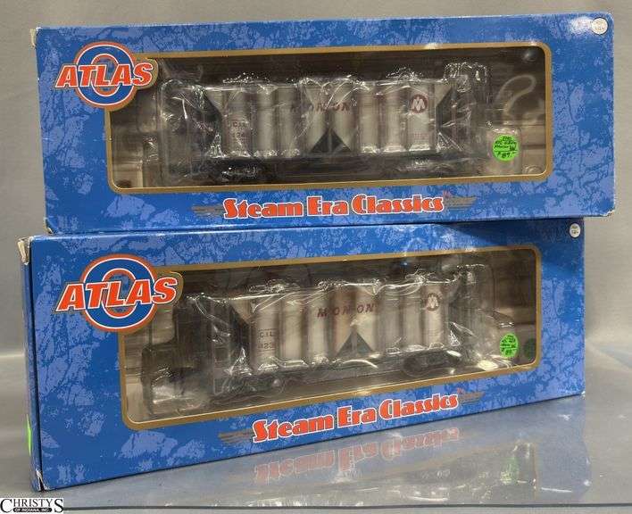 2 Atlas Steam Era Classics 3 Rail O, Monon 70 Ton Covered Hopper # 3005110-1 & 2 image