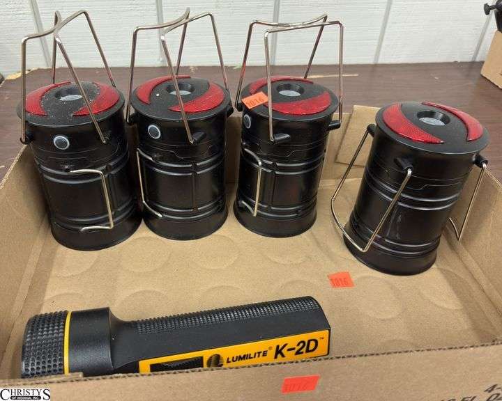 4 Battery Camping Lanterns, Flashlight image