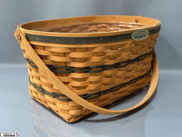 Longaberger Traditions 1995 Family Basket image
