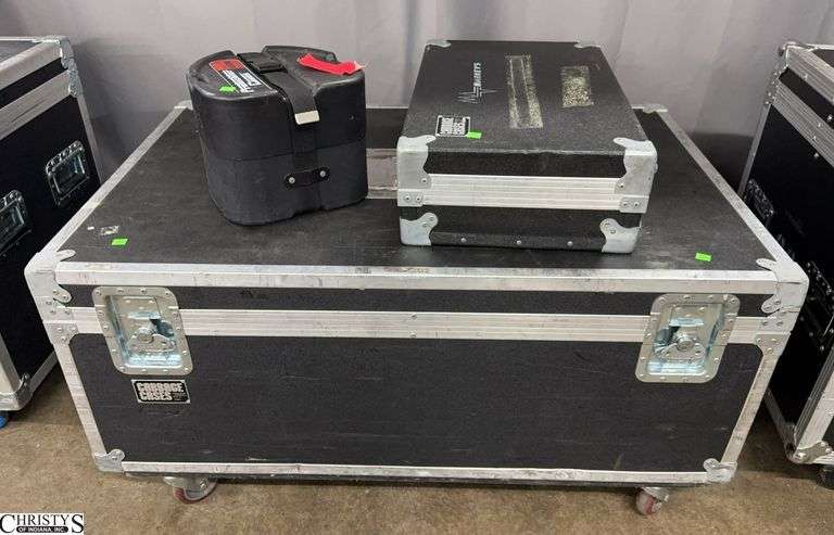 Pair of AV Road Cases Largest 45x30x25 Percussion Case image