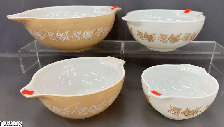 4 Pyrex Sandalwood Cinderella Ivy Leaf Nesting Bowls, Largest 4qt image