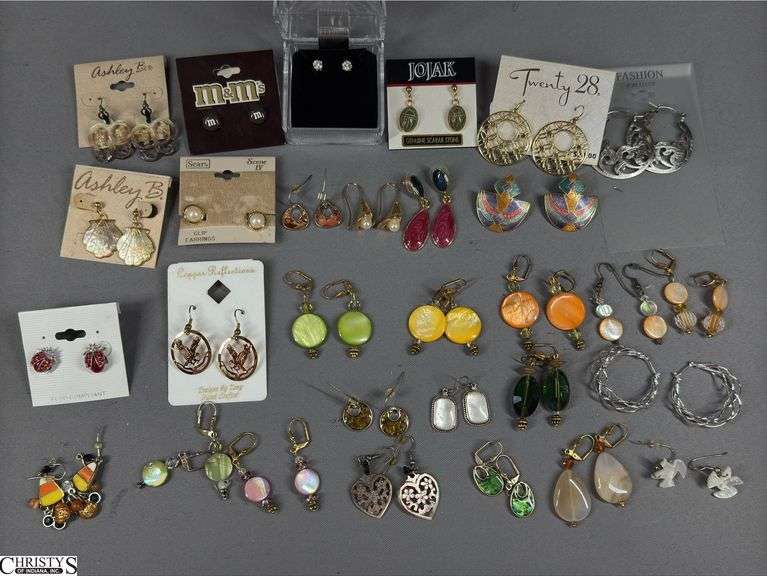 30 Pairs of Costume Jewelry Earrings image