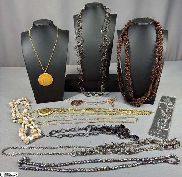 12 Costume Jewelry Necklaces / Chains image
