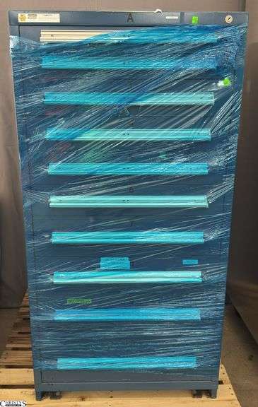 10 Drawer Stanley Cabinet No Keys 30x28x59 image