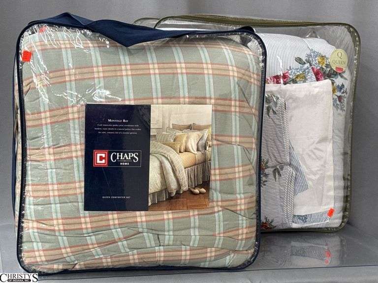 2 Queen Comforters  Floral, Checkered Patterns image