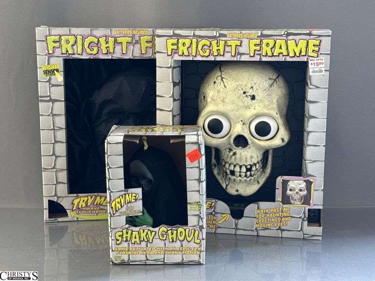 3 pcs Halloween Decor Fright Frames, Shaky Ghoul image