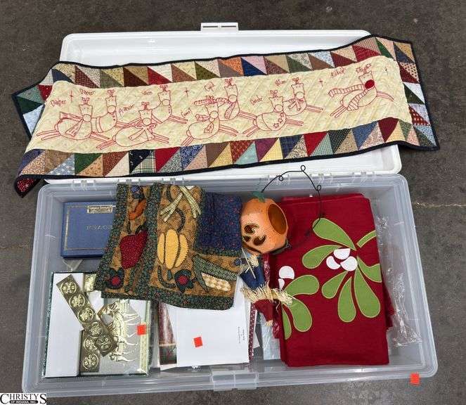 Christmas Cards, Christmas Linens, Misc image