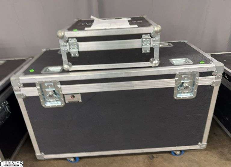Pair of AV Road Cases Largest 44x22x29 image