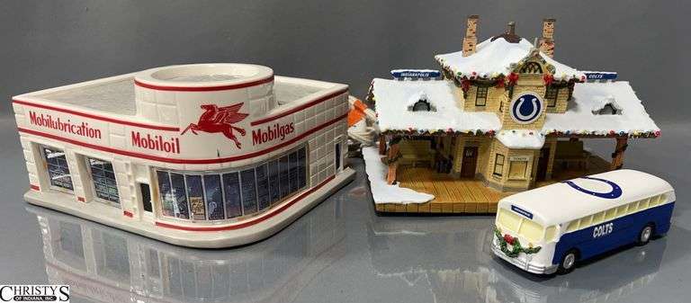 2 Hawthorne Village "Colts Stadium" and "Mobilgas Station" image