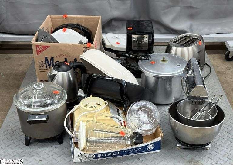 Skid With Small Appliances, Clothes Irons, Small George Formans, Fry Daddy, Mixer, Coffee Pot, Pressure Cooker, Toaster image