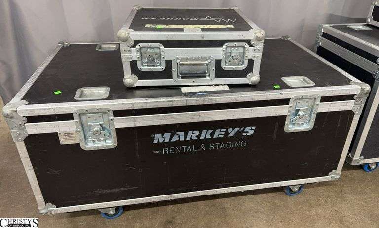 Pair of AV Road Cases Largest 52x30x25 image