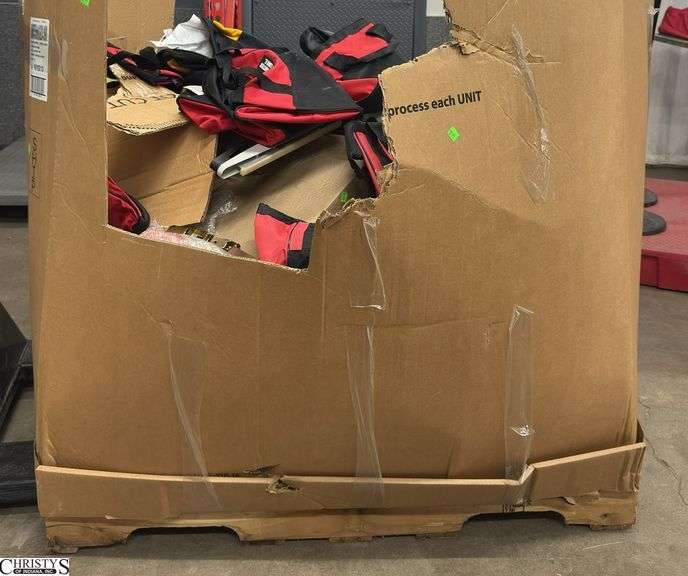 Gaylord Of Farm Fleet Store Returns, Damaged, Overstocks, Bags, Harvest Right, Stainless Trays, Misc, Must Take All