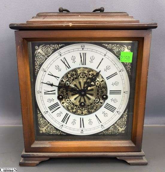 Cuckoo Clock Mfg 10 Jewel Mantle Clock - 9" x 10.5" image