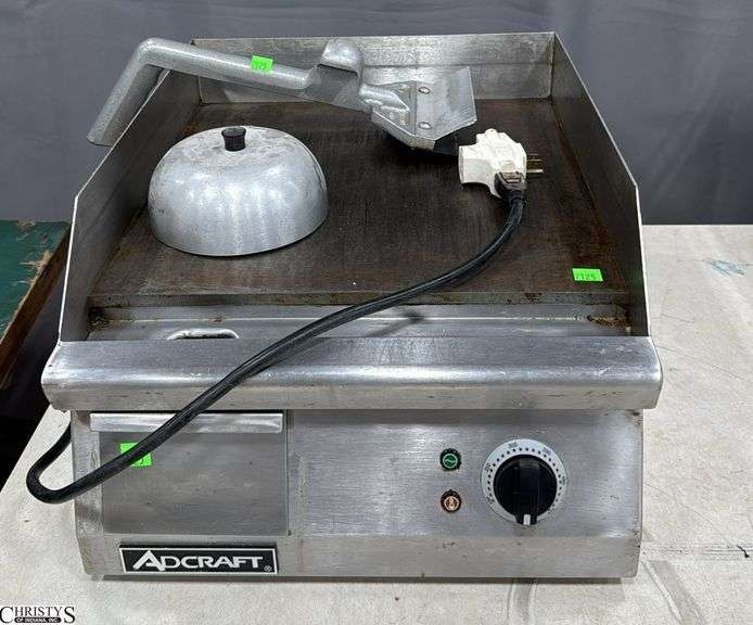 Adcraft 16" Griddle image