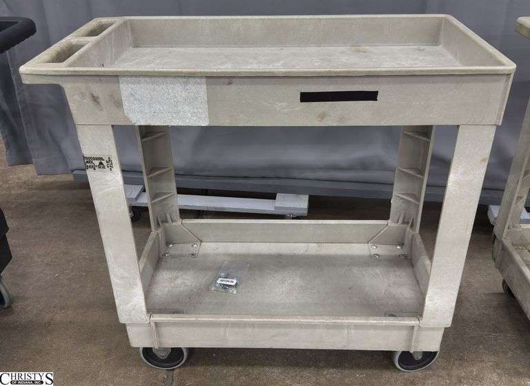 Rubbermaid Cart 34x18x33 image