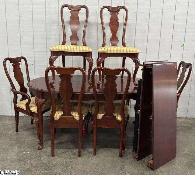 Queen Anne Style Traditional Dining Table and 6 Chairs, 2 Leaves - 67" x 43" x 30" of table, 16" of leaf image