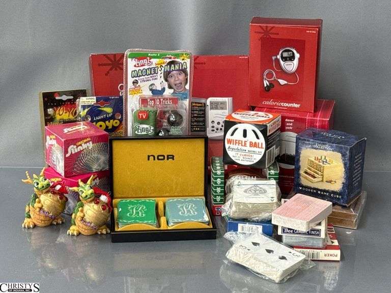 Cards, Dinosaur Figures, Yoyos Slinkys, Games, image
