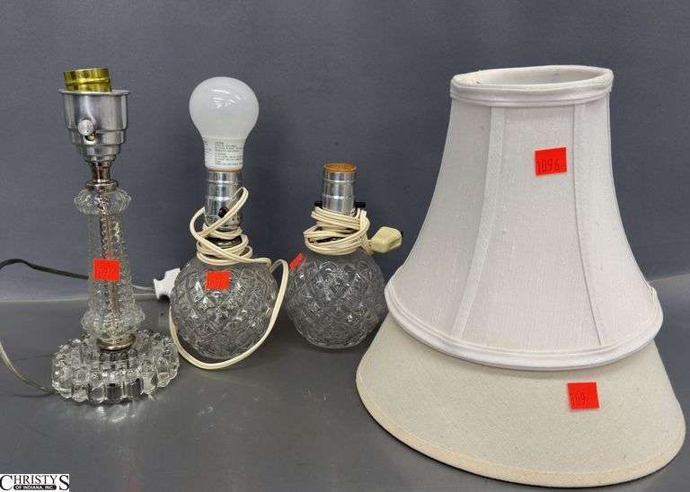 3 Small Glass Vanity Lamps, 2 Shades - 10" of tallest image