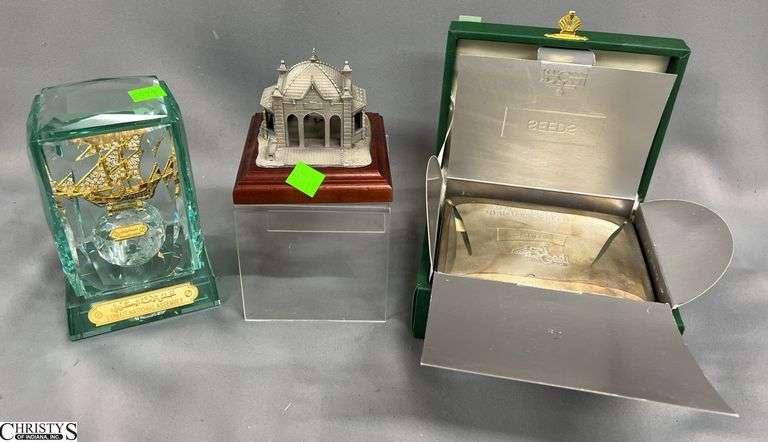 3pcs Kuwait National Assembly, Indiana University Well House, and Silver Plated "Seeds" Box image