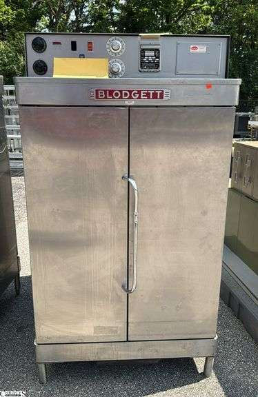 Blidgett 2 Door Oven Untested As It Sits, 35x46x63 image