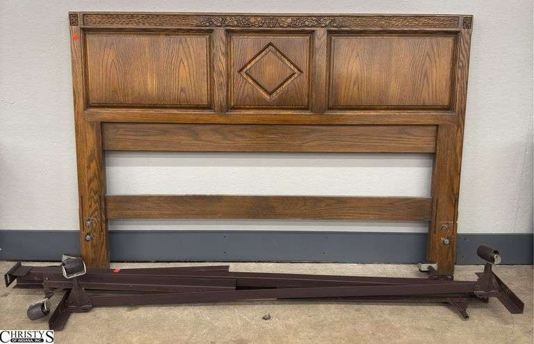 Romweber Full/Queen Headboard and  Metal Frame - 62.5" W x 42" T image