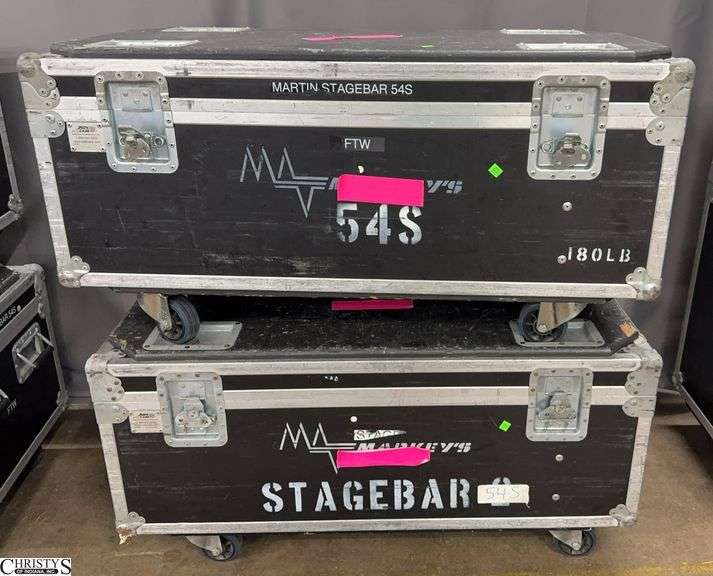 Pair of AV Road Cases Largest 45x22x23 image