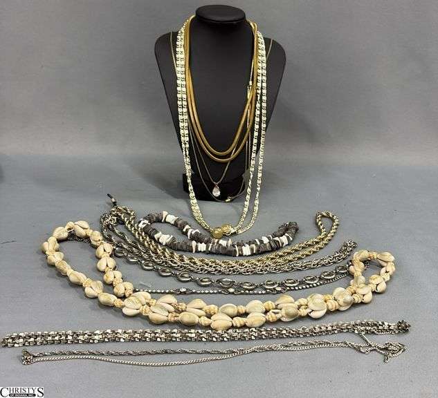 12 Necklaces / Chains image