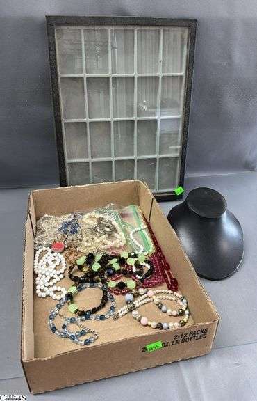 Costume Jewelry, Organizer, Necklace Holder image