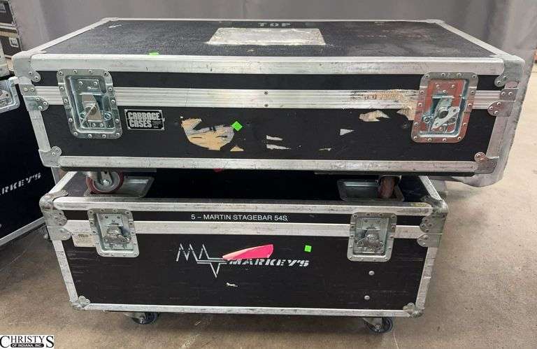 Pair of AV Road Cases Largest 45x22x23 image