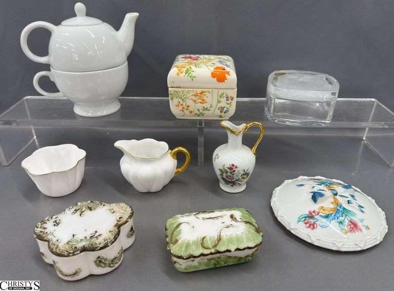 Tea Pot, Cristal d'arques France Lead Crystal Cat Trinket, Elizabeth Arden, Limoges Mini Pitcher, Milk Glass Trinket Boxes image