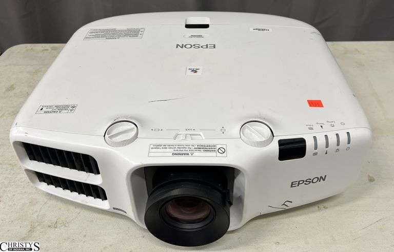 Epson Powerlite Pro G6050W Projector - Untested - 19" x 19" image