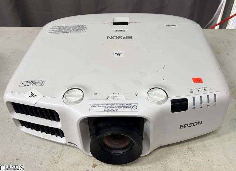 Epson Powerlite Pro G6050W Projector - Untested - 19" x 19" image