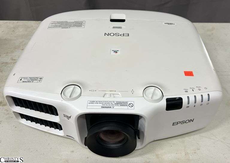 Epson Powerlite Pro G6050W Projector - Untested - 19" x 19" image