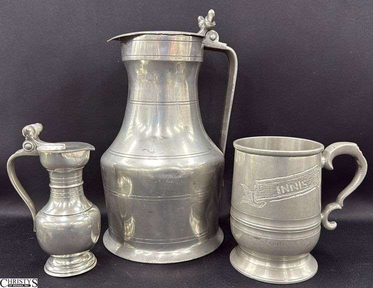 3pcs Pewter Flagons, and Pint Tankard. Both Pitchers Have Acorn Thumb Lifts, Tallest 10" image