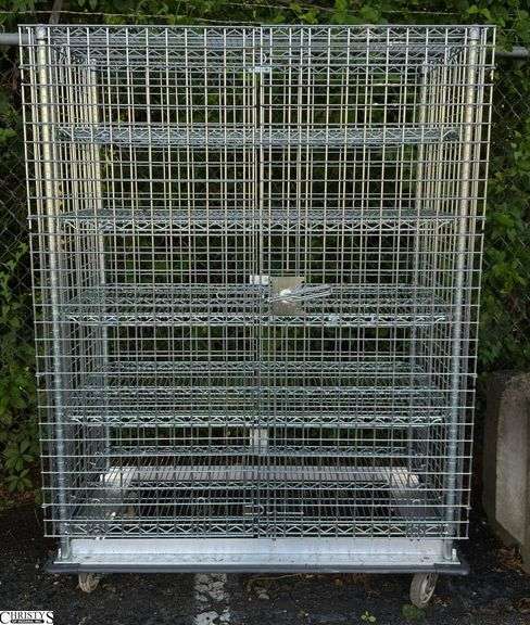 Chrome Cage on Wheels 51x25x68 has bad casters image
