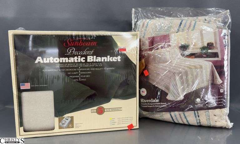 Automatic Blanket and Bed Spread Queen Sizes image