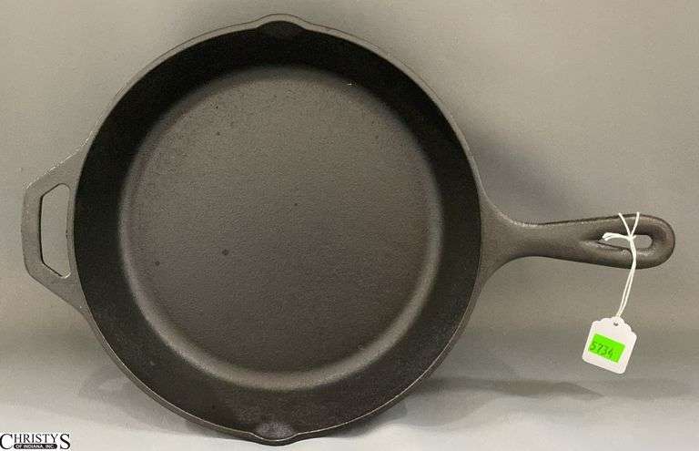 Lodge Cast Iron 10.25" Skillet image