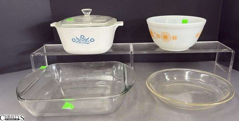 4pcs Corning Ware, Pyrex, Fire King Glass Baking Dishes - 9" of largest image