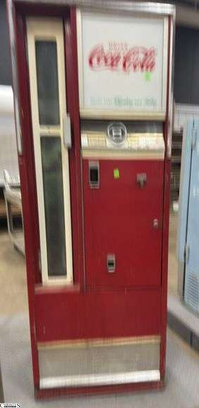 Cavalier Coca-cola machine untested 26x22x68 NO KEYS image